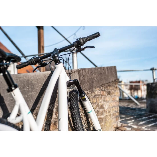 Neu 👍 Mountainbike Damen 26'' Larrikin Weiß Aluminiumrahmen RH 48 Cm KS Cycling 🤩 6 Neu 👍 Mountainbike Damen 26'' Larrikin Weiß Aluminiumrahmen RH 48 Cm KS Cycling 🤩 – Bild 4